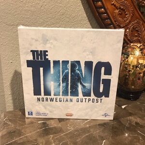Universal The Thing Norwegian Outpost Game - Blue and White